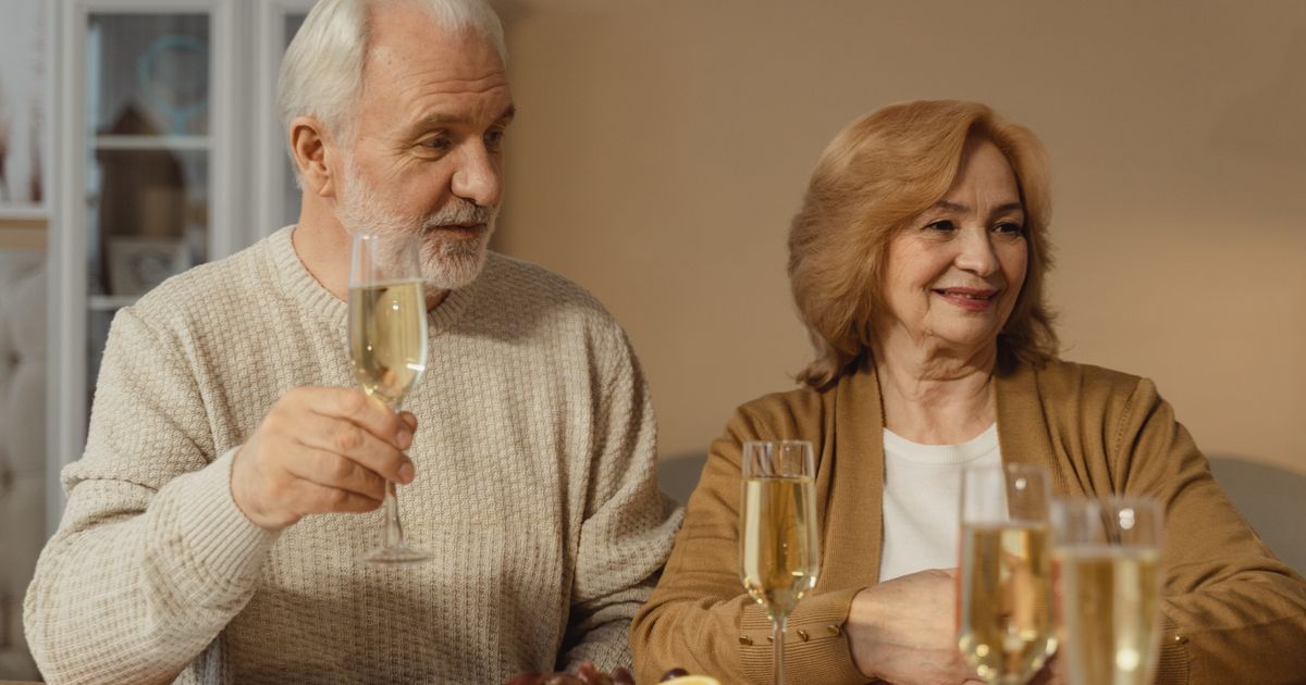 Traditional vs. Modern Anniversary Gifts Explained