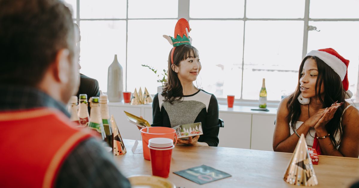 How to Pick a Gift When You Barely Know the Person
