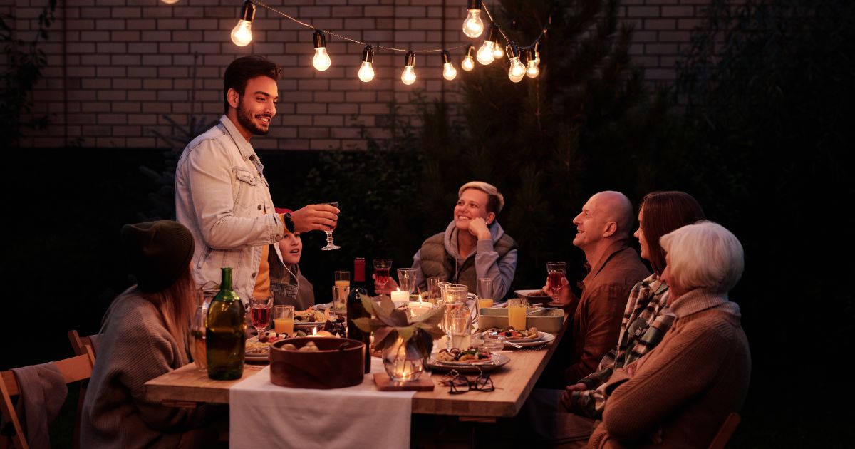 Engagement Party Gift Ideas and Etiquette