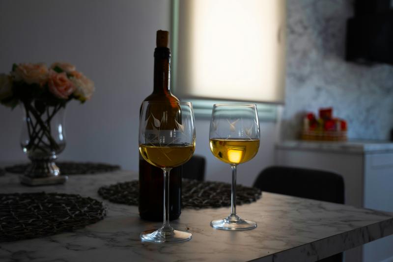 Anniversary Gift Ideas by Year: 1st Through 10th