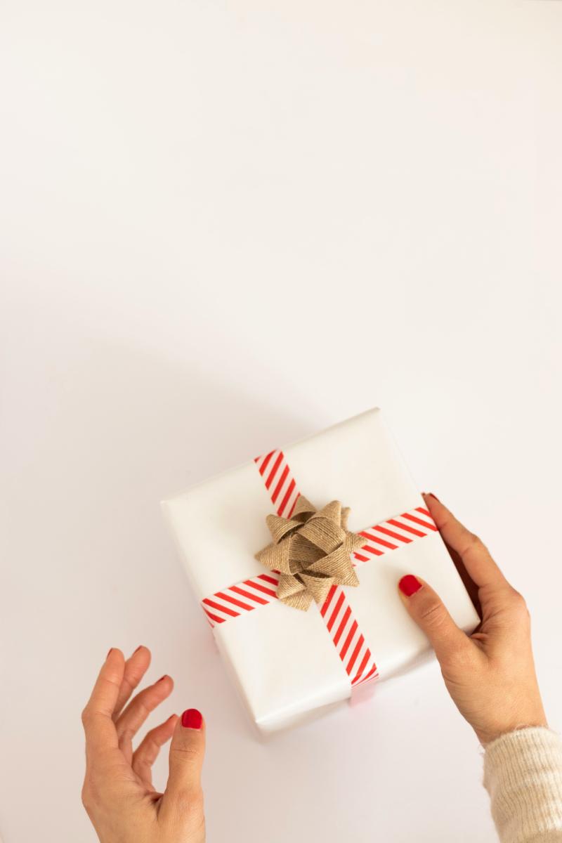 What to Do When Someone Gives You a Gift You Hate